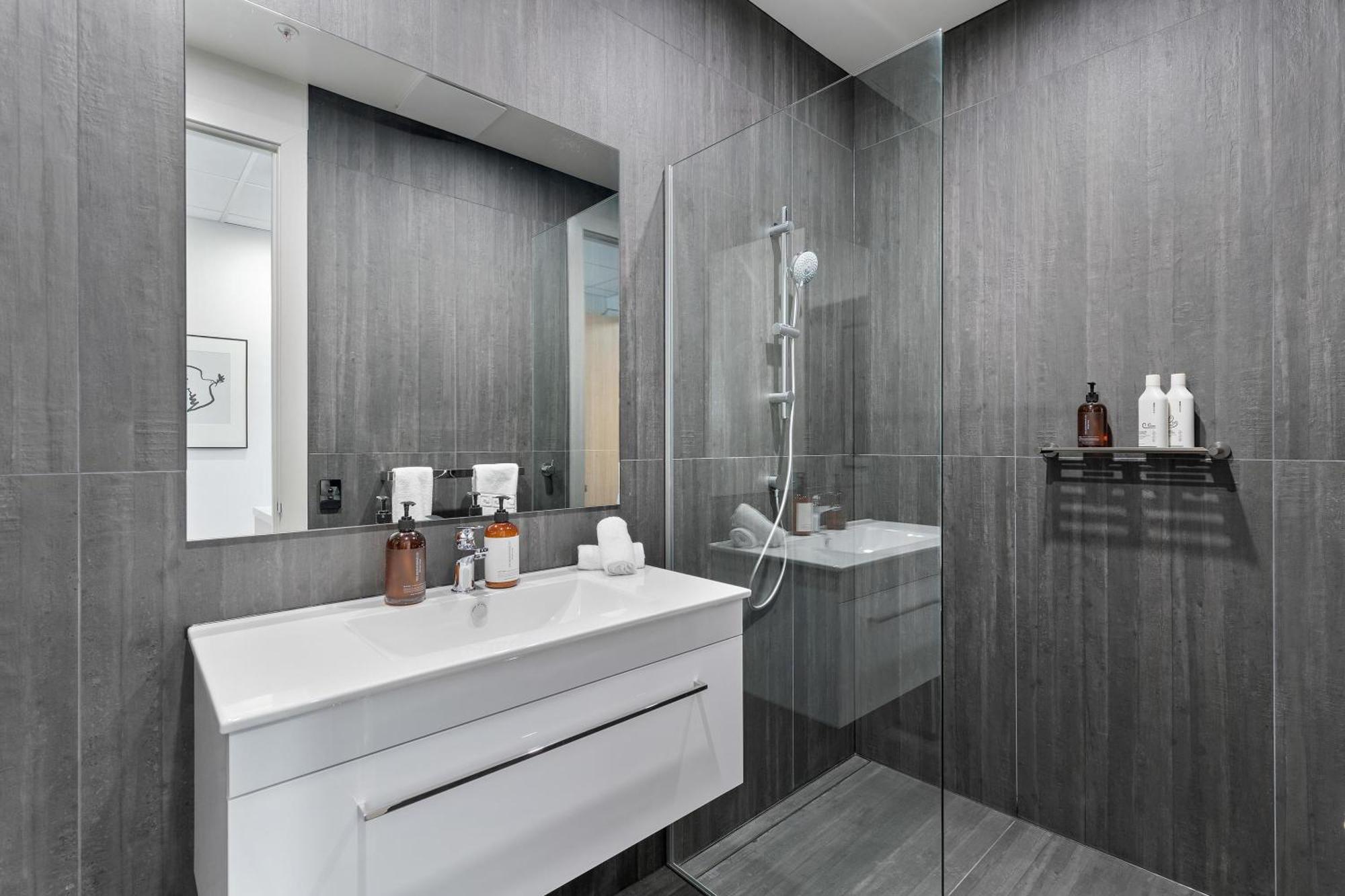 12Th Avenue Suites Queenstown Exteriör bild