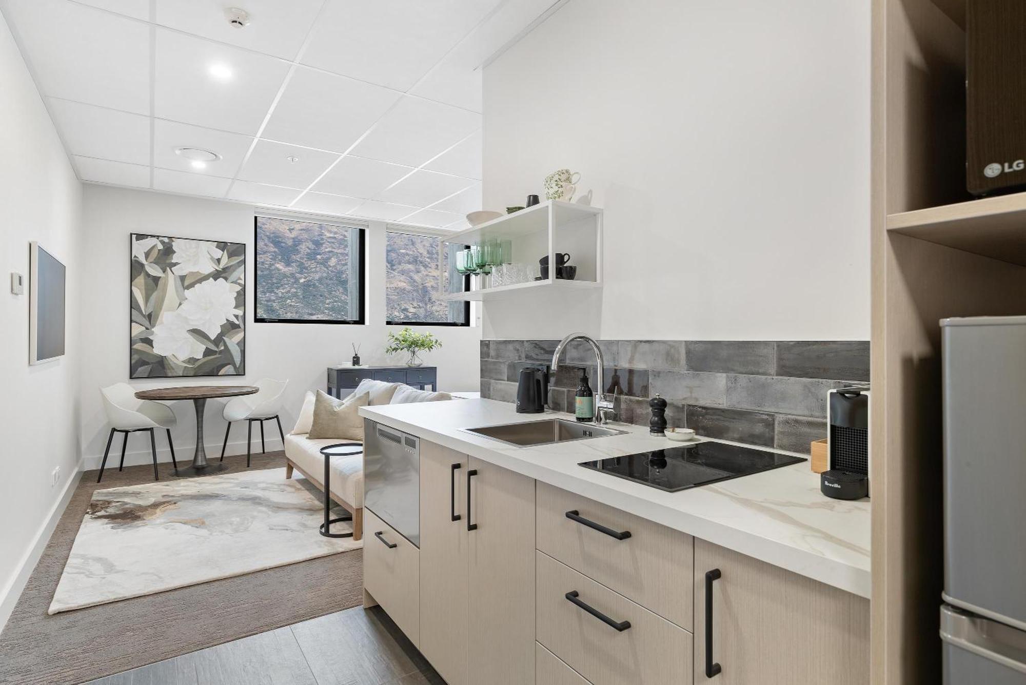 12Th Avenue Suites Queenstown Exteriör bild